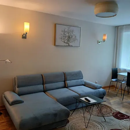 Butas Su Jacuzzi Apartment